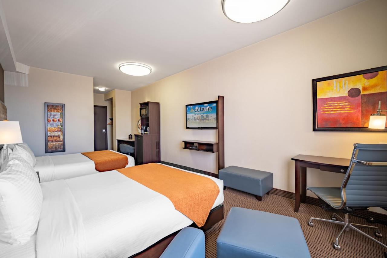 Acclaim Hotel By Clique Calgary Bagian luar foto