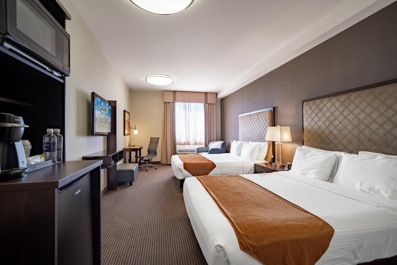 Acclaim Hotel By Clique Calgary Bagian luar foto