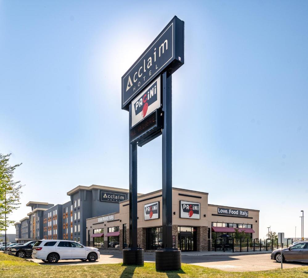 Acclaim Hotel By Clique Calgary Bagian luar foto