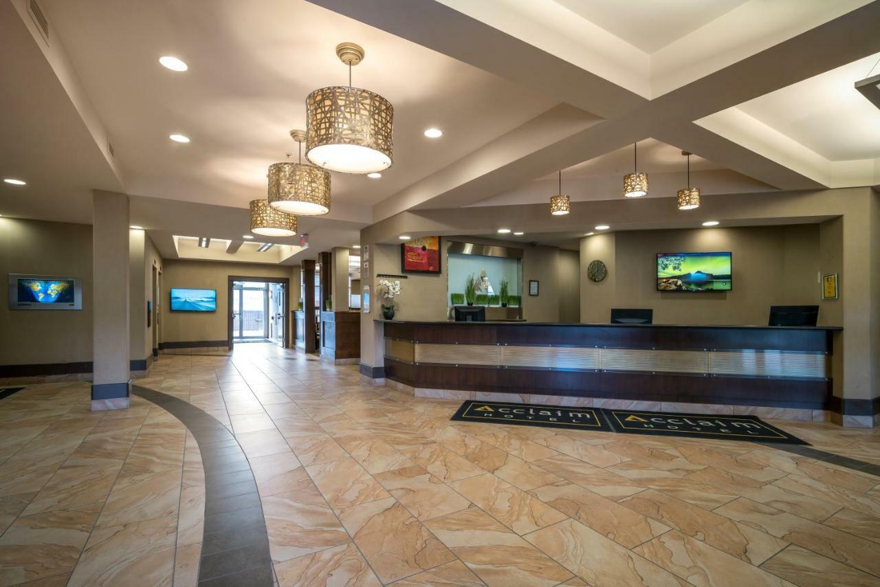 Acclaim Hotel By Clique Calgary Bagian luar foto